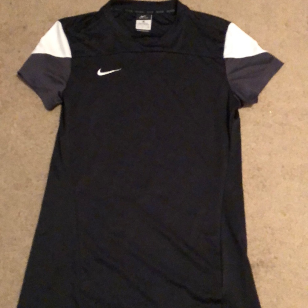 Nike T-shirt